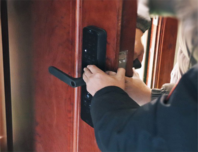 綦江24小时上门开锁公司